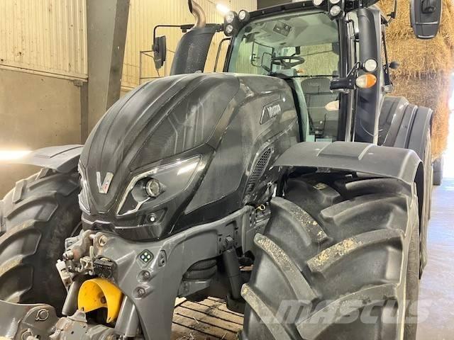Valtra T 234 V Traktoren