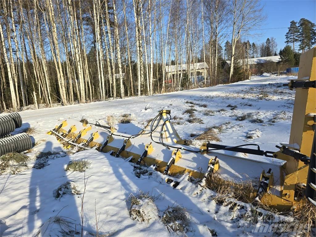  Veitsijyrsin Motoreggen / Rototiller
