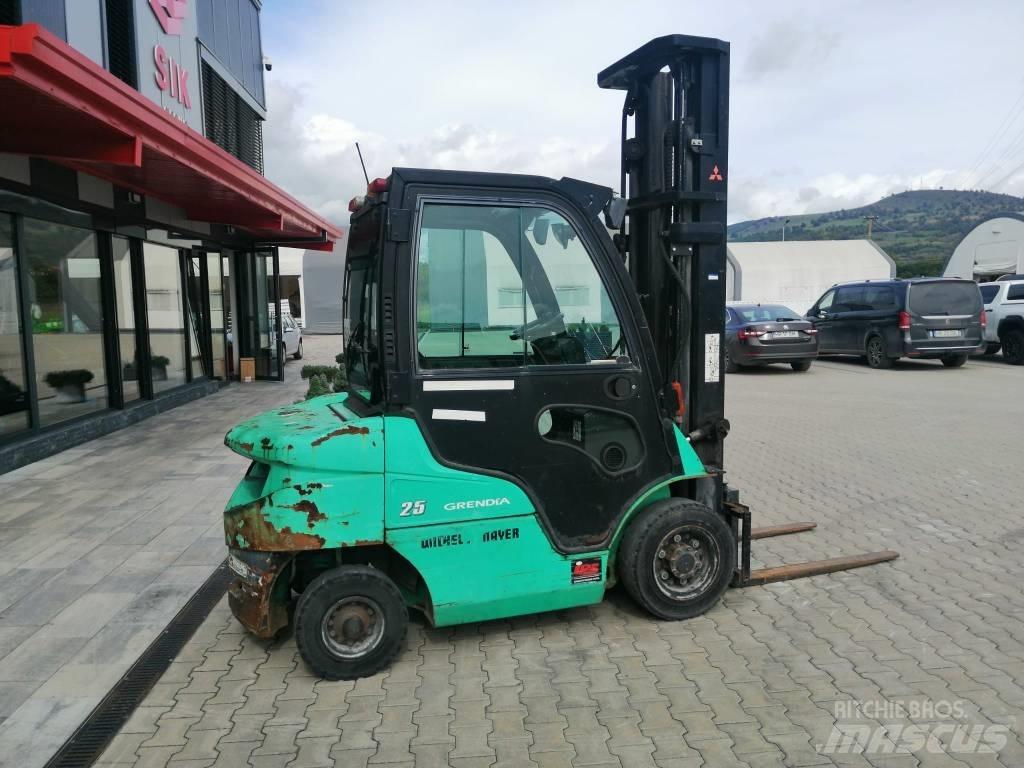 Mitsubishi FD25N Diesel heftrucks