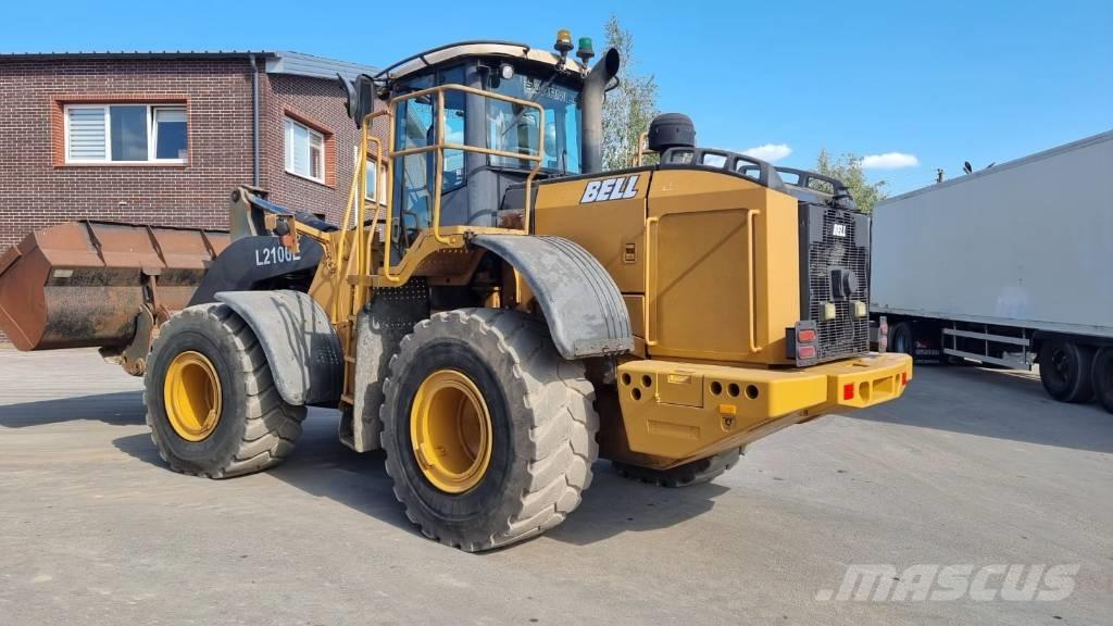 Bell L 2106 E Radlader