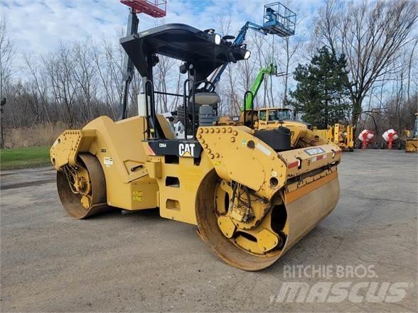CAT CB64 Walzenzüge
