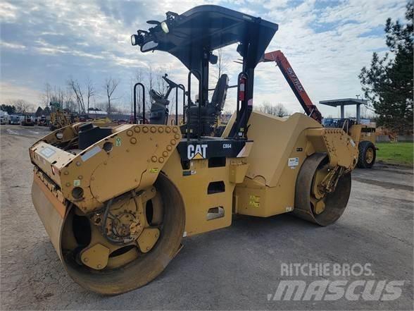 CAT CB64 Walzenzüge