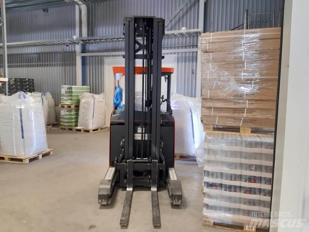 BT RRE200E Schubmaststapler