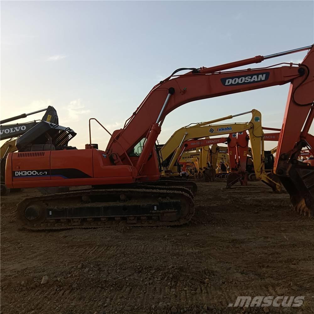 Doosan DH300LC-7 Raupenbagger