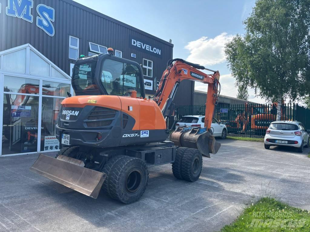 Doosan DX 57 W-5 Mobilbagger
