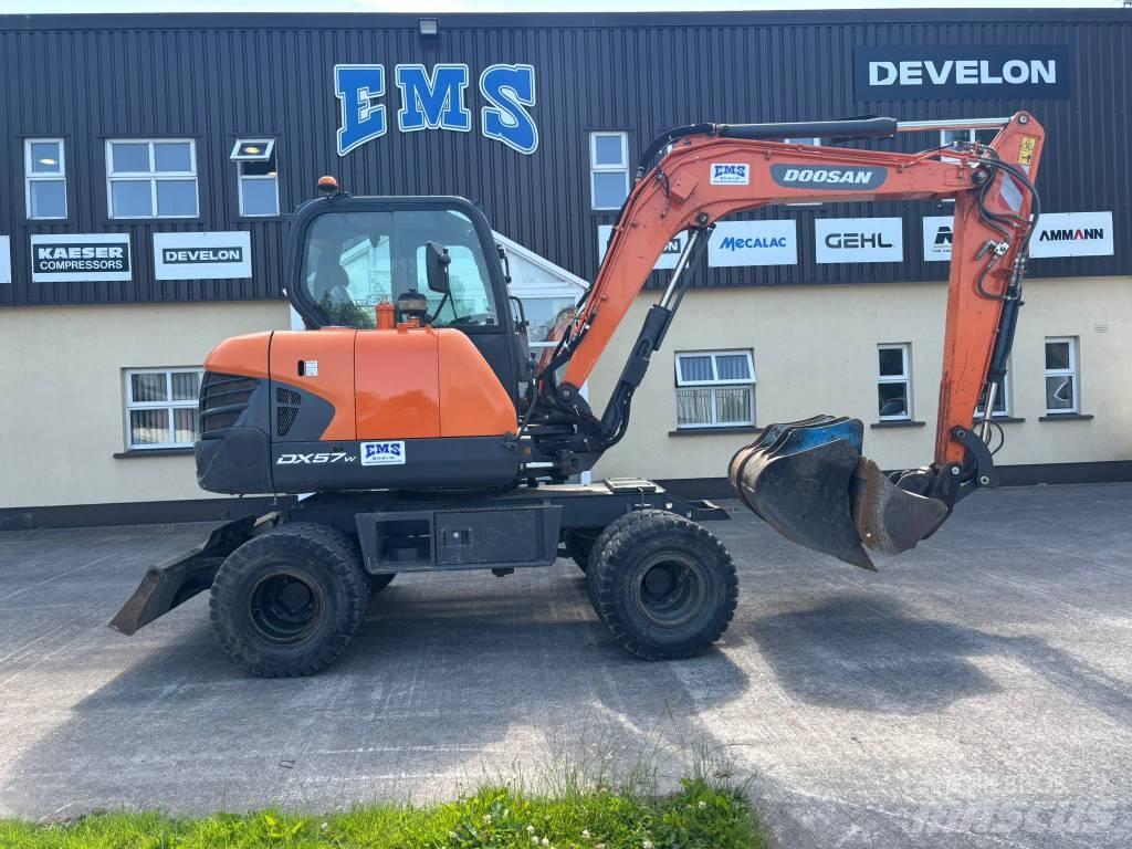 Doosan DX 57 W-5 Mobilbagger