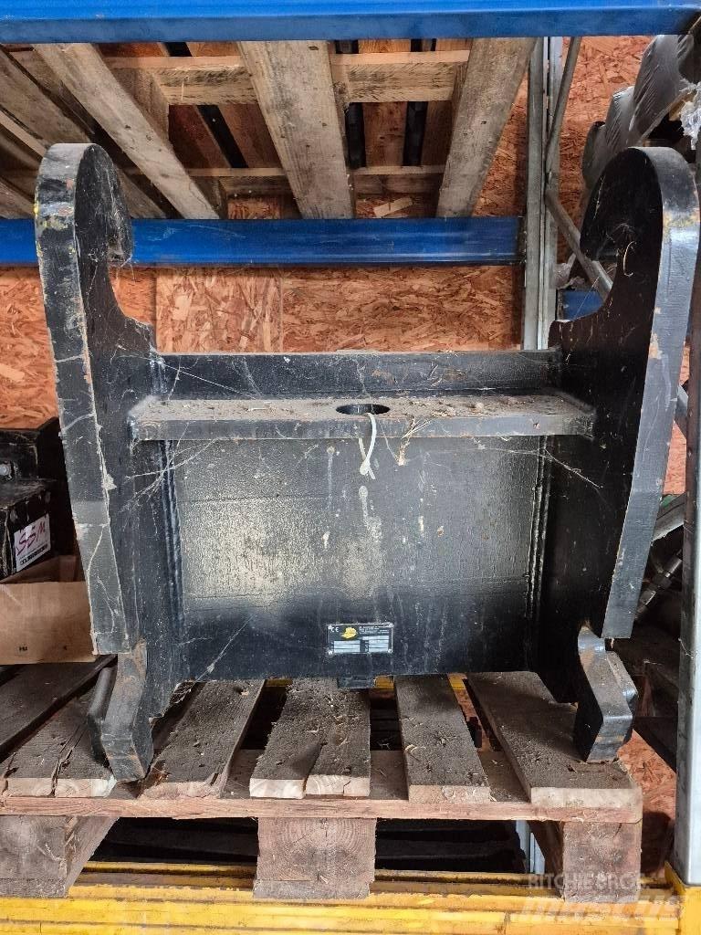 CAT CW 40 Aufreisser