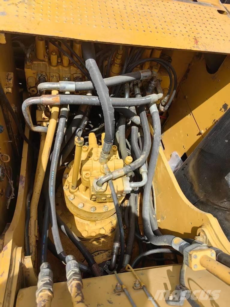 CAT 323 D Raupenbagger