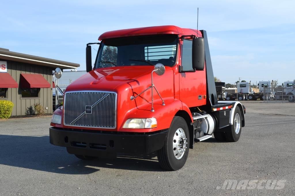 Volvo VNM 42 T200 Sattelzugmaschinen