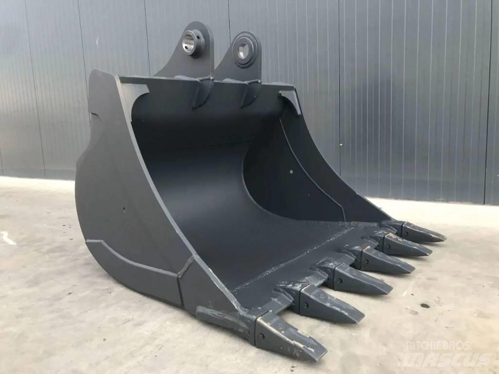 Komatsu PC228 Schaufeln