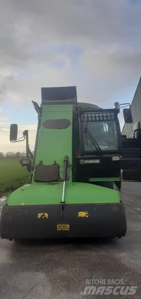 Faresin Leader 2600 Futtermischwagen
