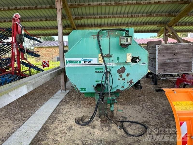 Keenan Compac 90 Futterverteilwagen