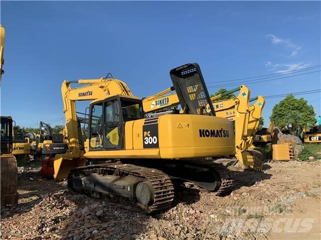 Komatsu PC300-7 Raupenbagger