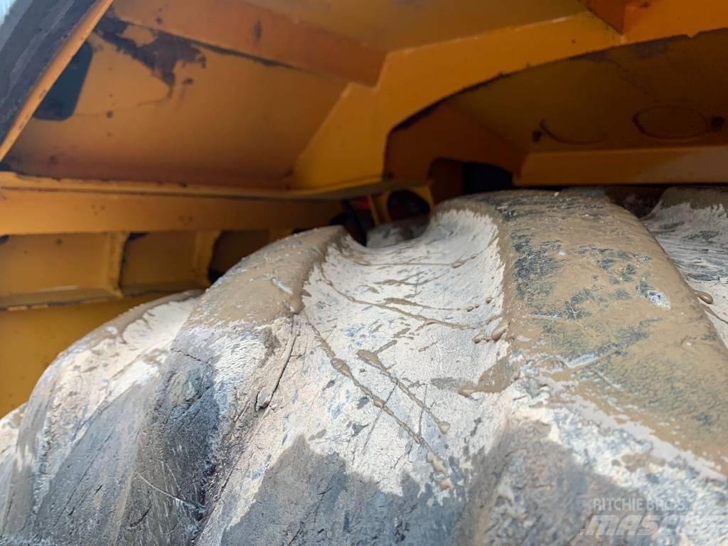 Bell B 20E Dumper - Knickgelenk