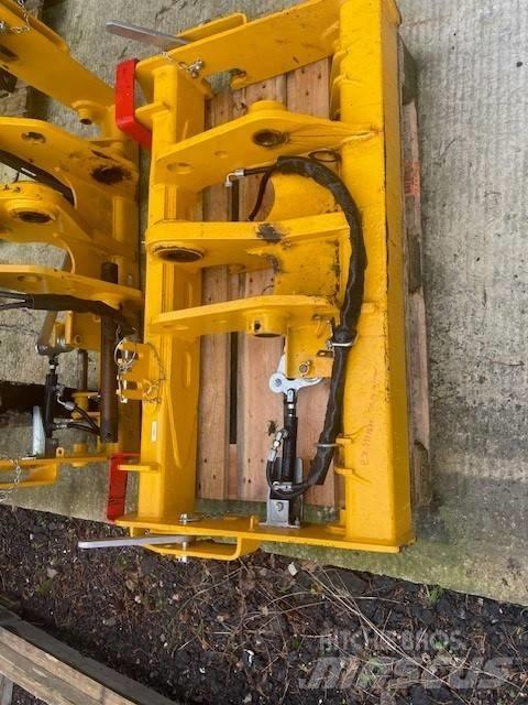 JCB QFIT HEADSTOCK Weitere Lade- und Grabgeräte