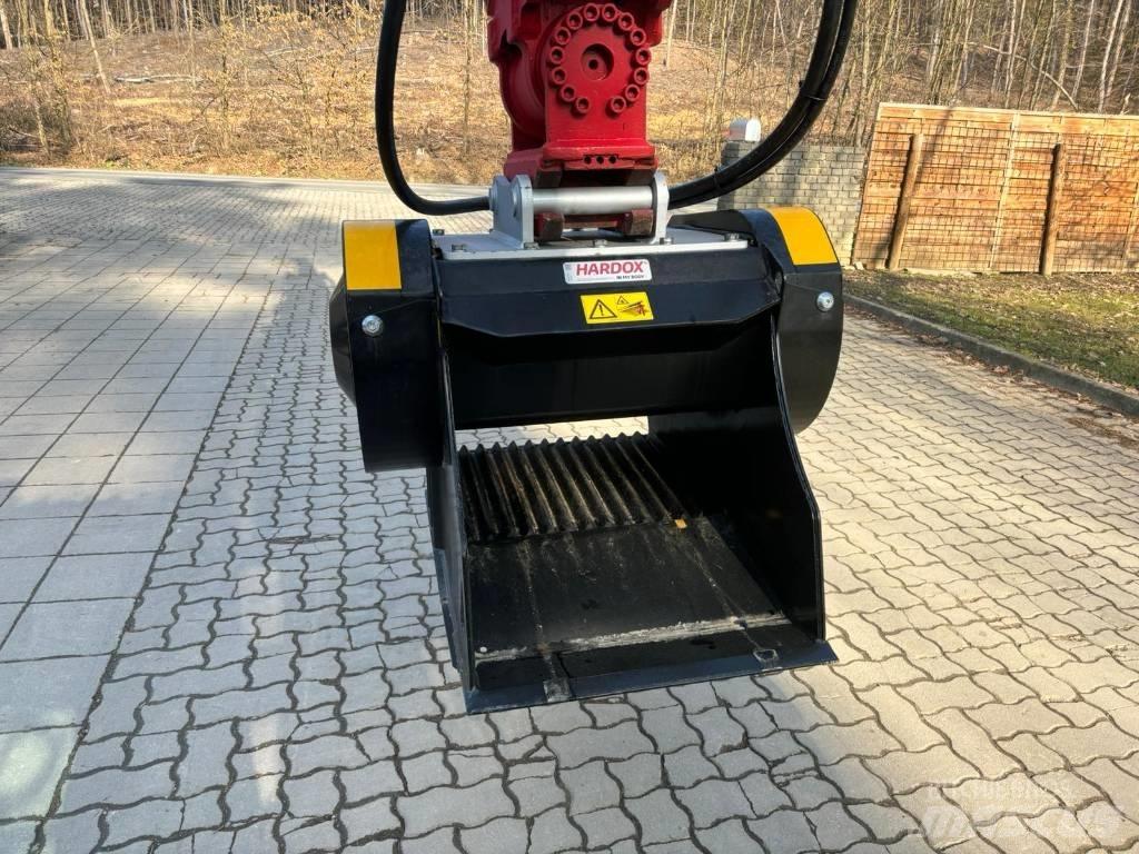 MB Crusher C 50 S4 Brecherlöffel