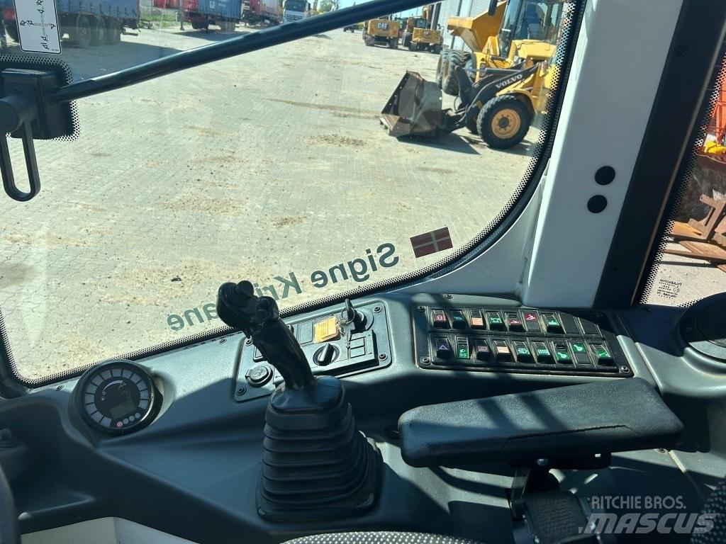 Liebherr L 506 Radlader