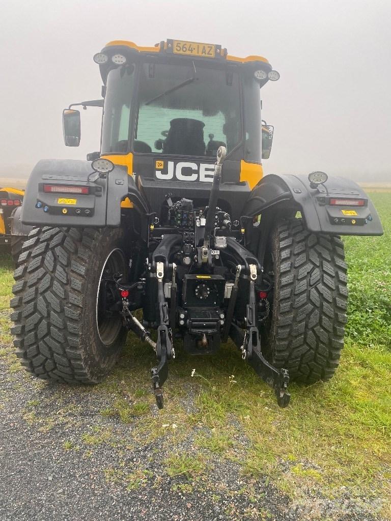 JCB Fastrac 4220 Traktoren