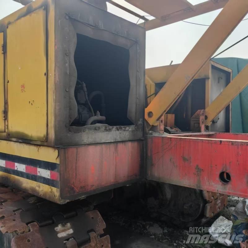 Hitachi KH180 Raupenkrane