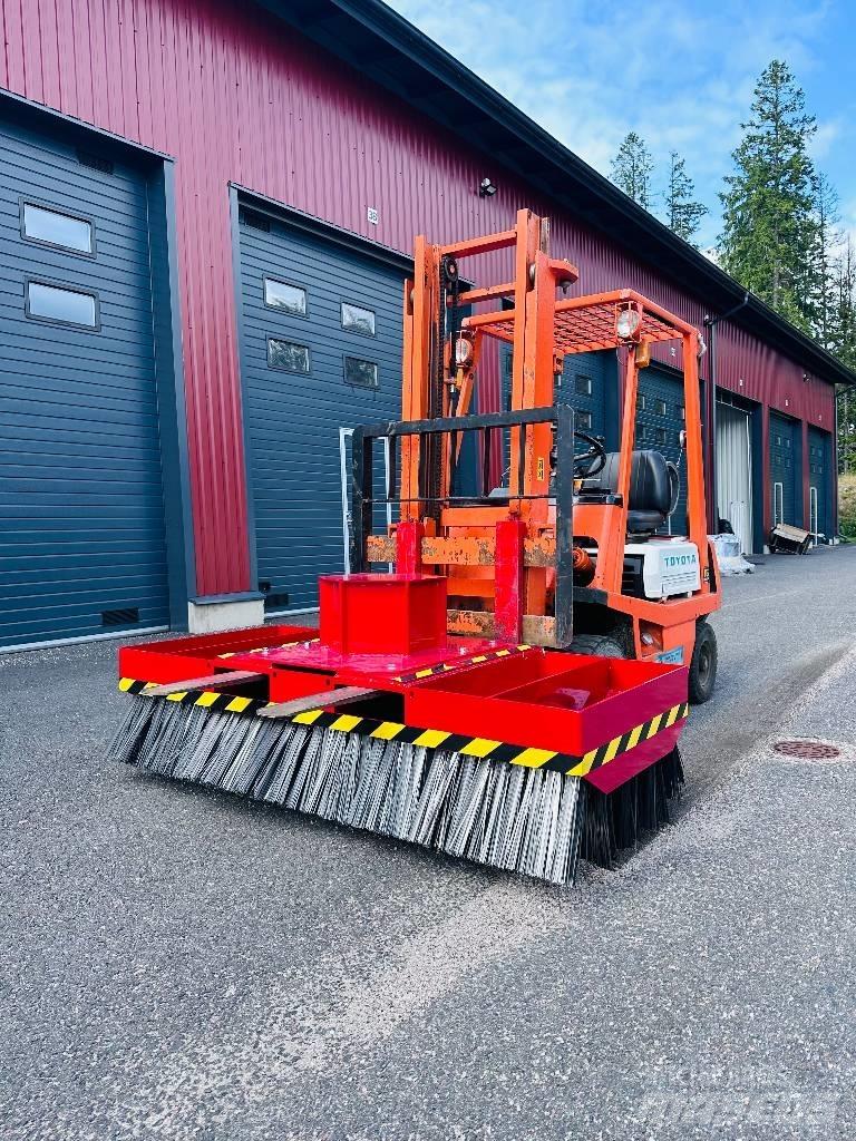  Lanzani Polyp Brush Bürsten