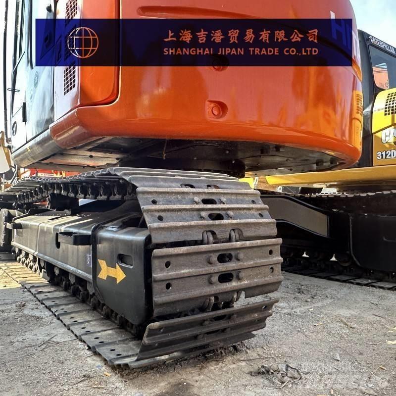 Hitachi ZX 135 Raupenbagger