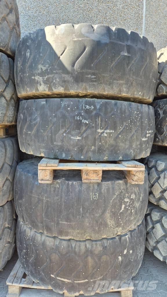  Hjulsæt 23.5R25 Reifen