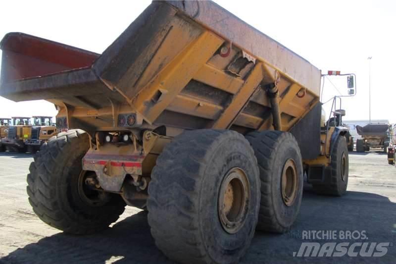 Bell B40D Dumper - Knickgelenk