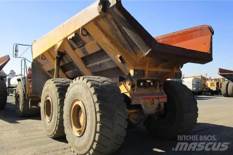 Bell B40D Dumper - Knickgelenk