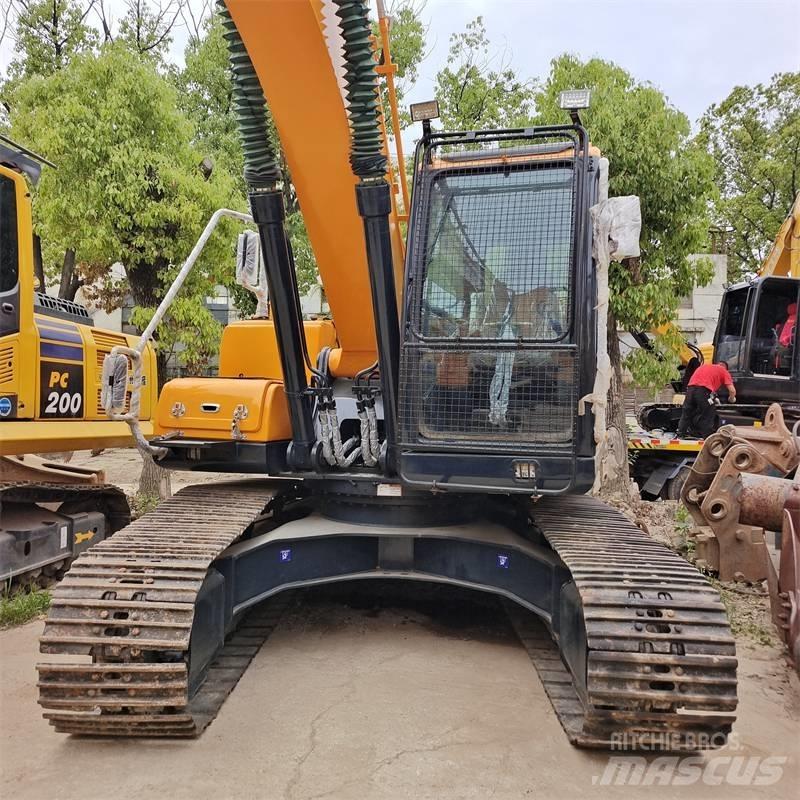Hyundai 220LC -9S Raupenbagger