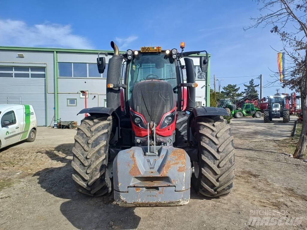 Valtra T 254 Traktoren