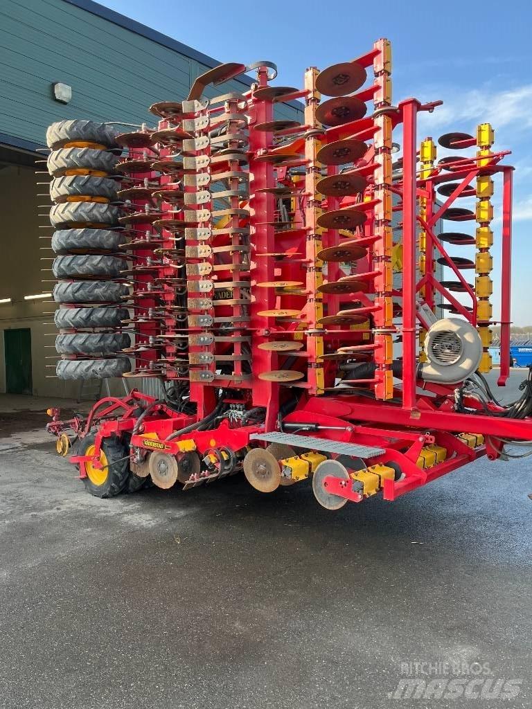 Väderstad Rapid800 Drillmaschinen
