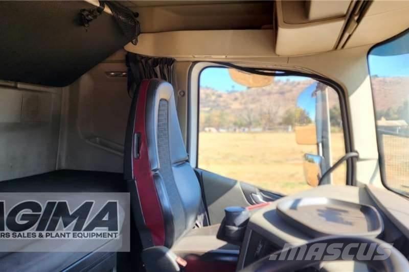 Volvo FH440 Andere Fahrzeuge