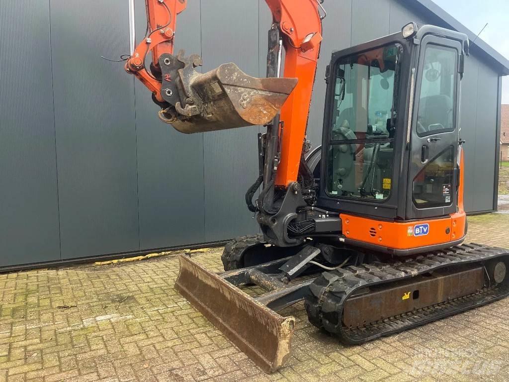 Hitachi U55-5a Minibagger < 7t