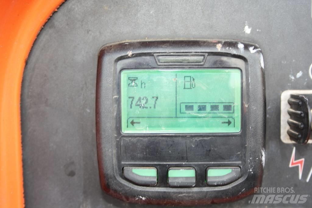 JLG 460 SJ Teleskopbühnen