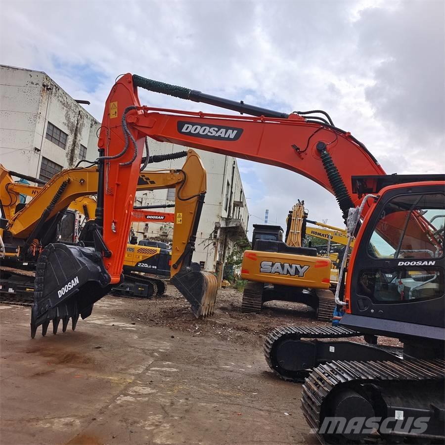 Doosan DX300LC-9C Raupenbagger