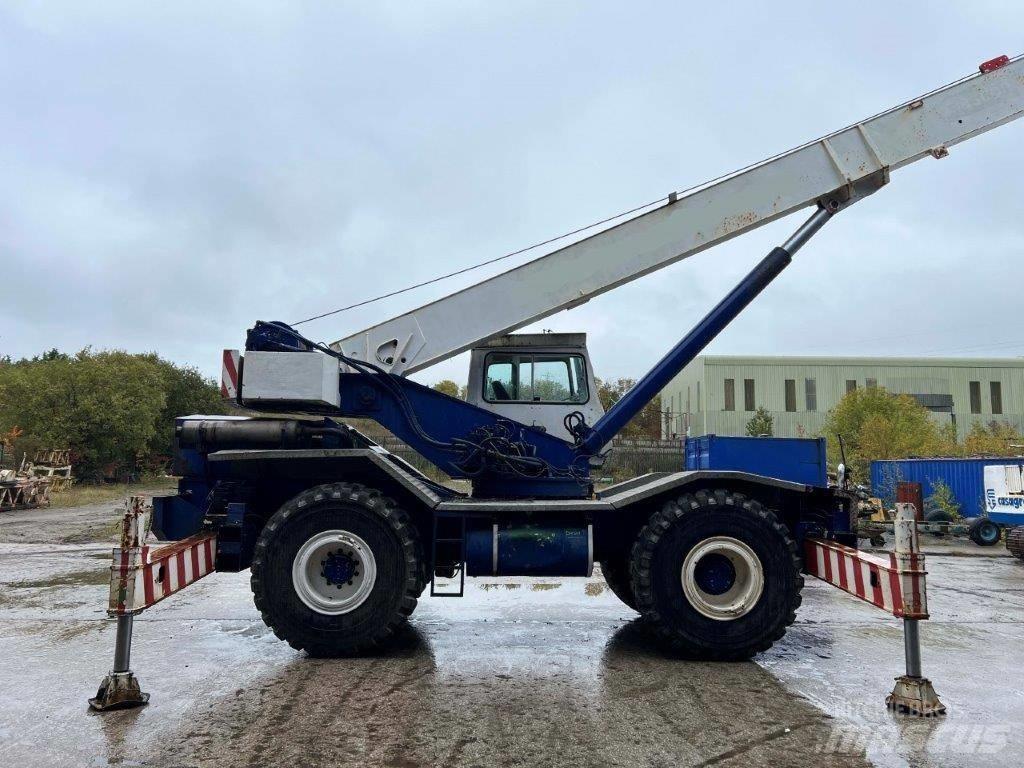 Coles Huskey 630S Ruwterrein kranen
