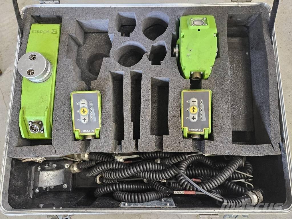 Vögele SUPER 1300-3i Strassenfertiger