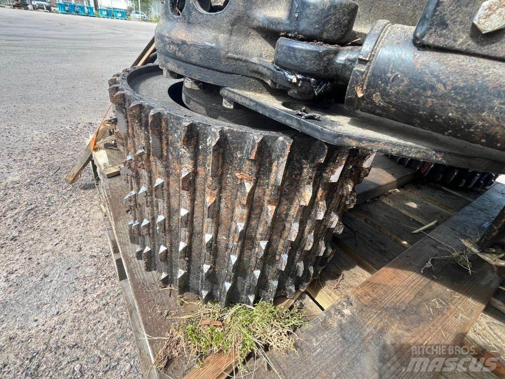Komatsu S92 Schneidwerke