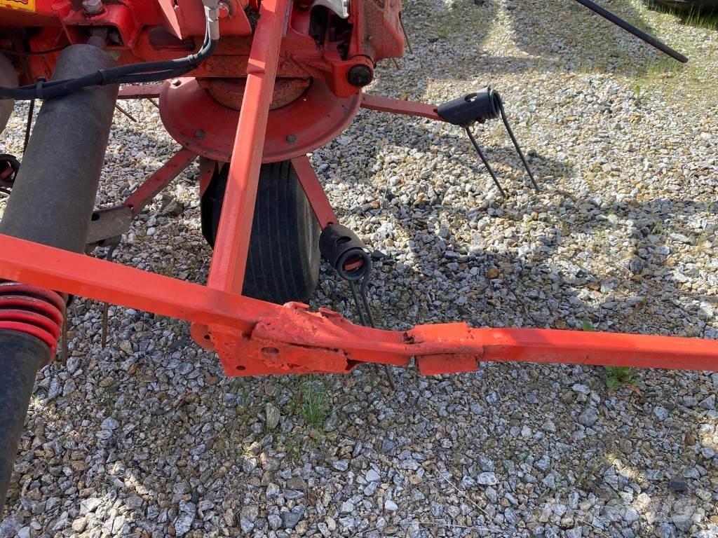 Kuhn GF8702 Kreiselheuer/-wender