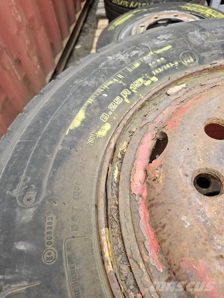 Pirelli 825X15 Transport Sonstige