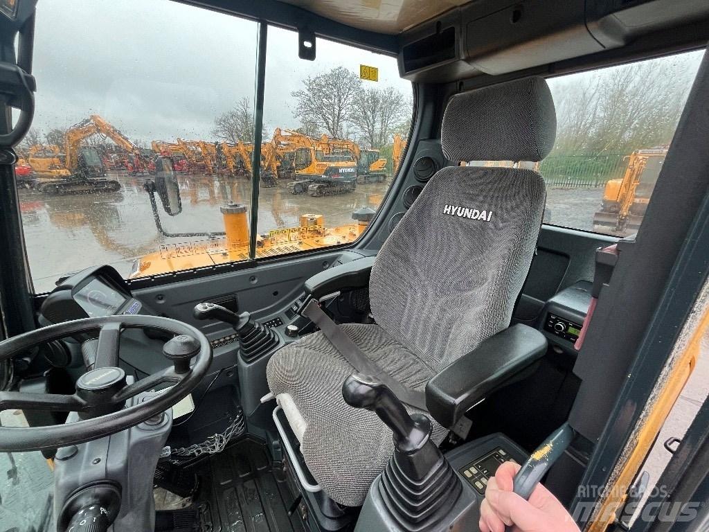 Hyundai R55W-9A Mobilbagger