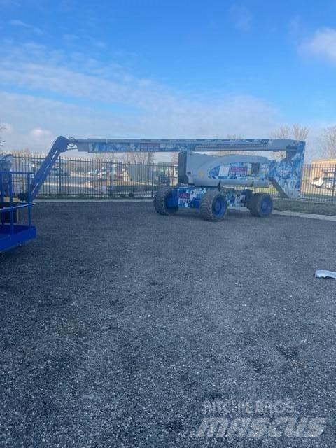 JLG 800 AJ Teleskopbühnen