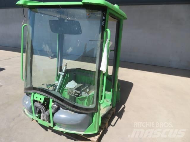 Volvo L30B / L35B Kabinen