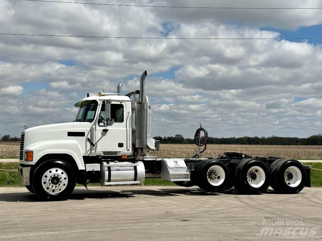 Mack CH 613 Sattelzugmaschinen