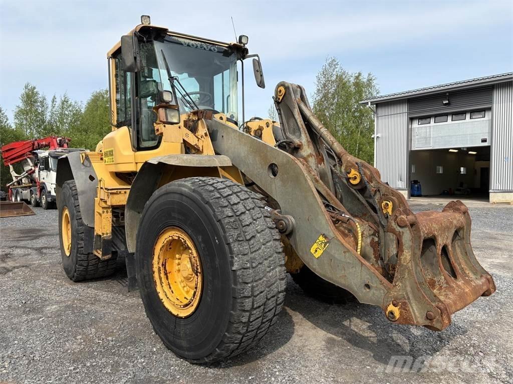 Volvo L120F Radlader