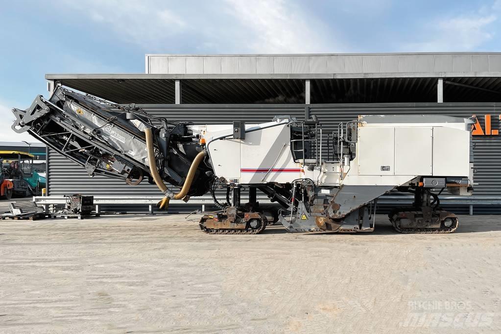 Wirtgen W210 Asphaltfräsen