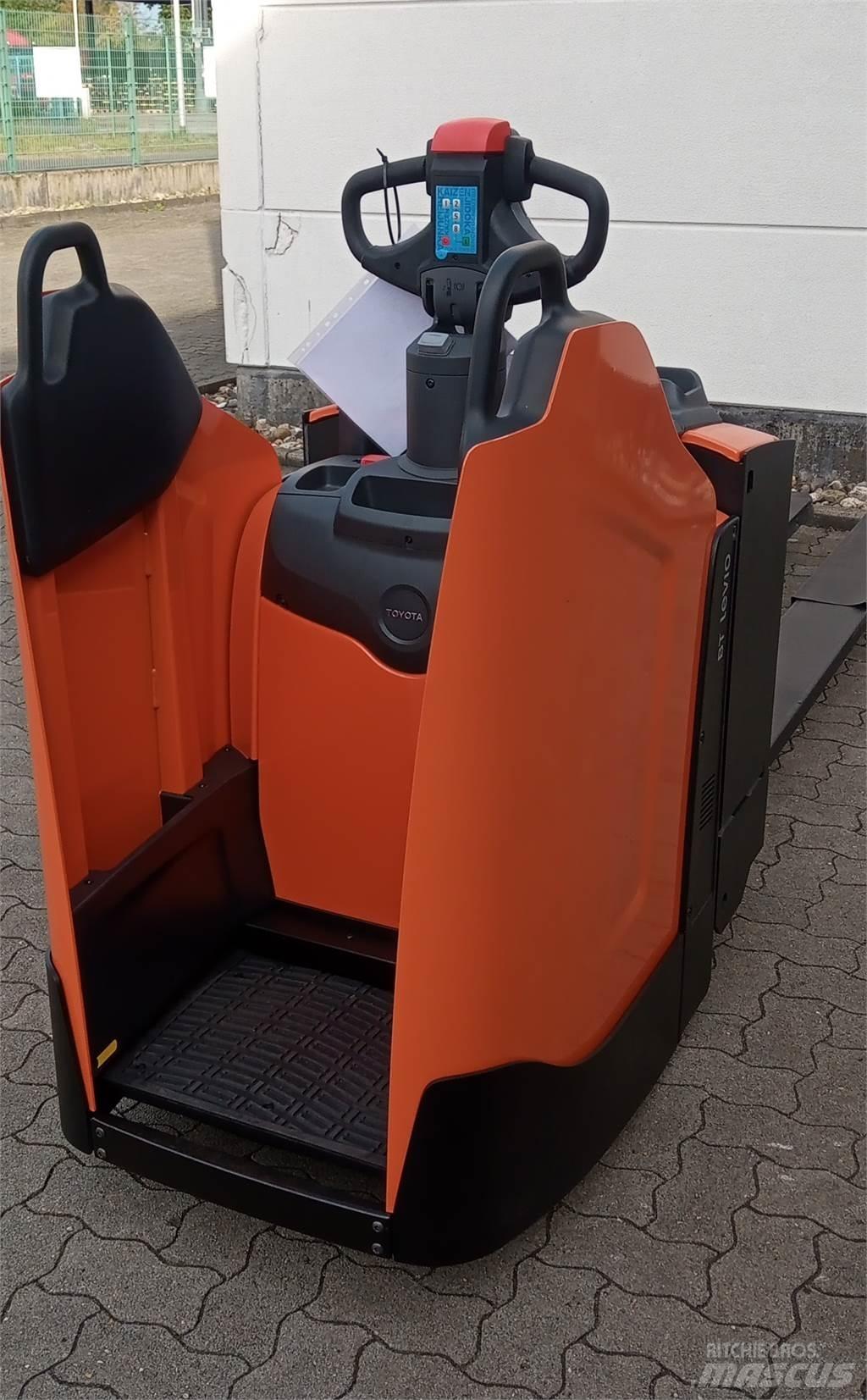 Toyota LPE 250 Niedergabelstapler