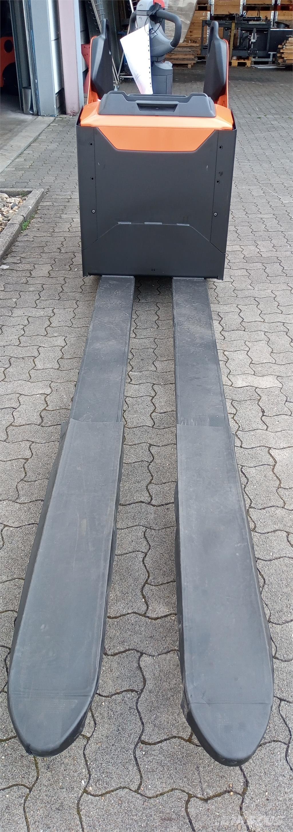 Toyota LPE 250 Deichselstapler