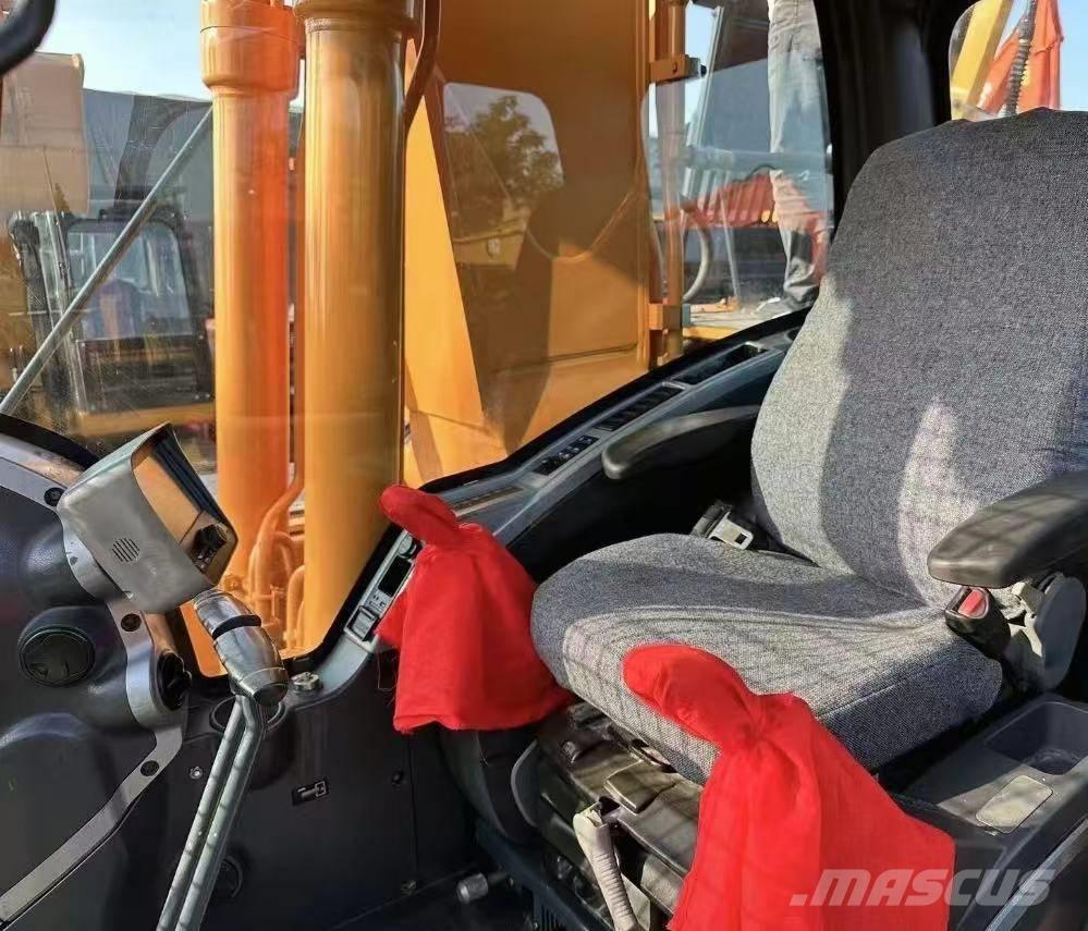 Hyundai 220 Raupenbagger