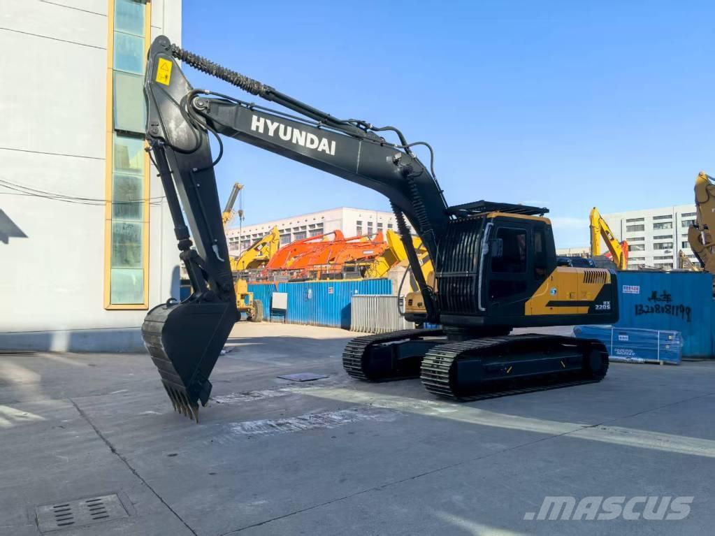 Hyundai HX 220 Raupenbagger